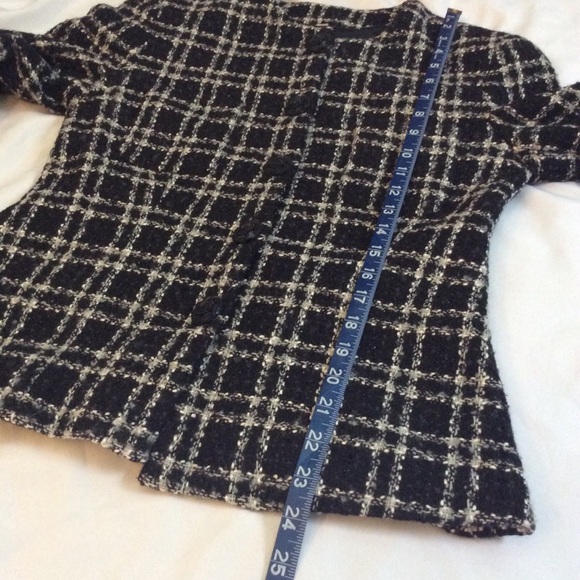 Cute Black & White Wool Blend Plaid Jacket Size 4 - Picture 16 of 16